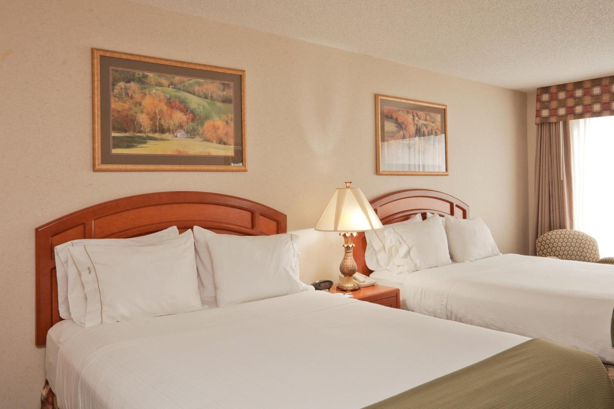 Holiday Inn Express Hotel & Suites Bryan-Montpelier By Ihg Holiday City Exterior foto